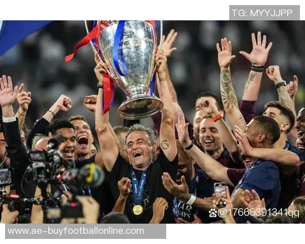 巴黎圣日耳曼历史性夺得洲际杯冠军荣膺六冠王荣耀时刻