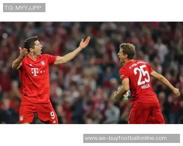 理查兹称赞马杜埃凯与本怀特右路默契配合展现全新风貌 理查兹称赞马杜埃凯与本怀特右路默契配合展现全新风貌