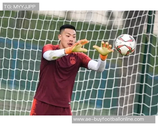 王大雷从杭州中超赛场直奔宁波现场观战WTA单打决赛精彩瞬间不容错过 王大雷从杭州中超赛场直奔宁波现场观战WTA单打决赛精彩瞬间不容错过