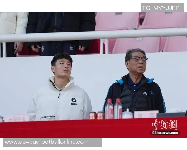 崇明五虎齐聚一堂武磊等人拜访徐根宝共话足球梦想