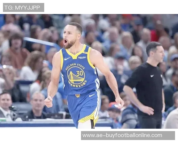 库里谈输给雷霆和猛龙的艰难经历目前球队士气高涨信心满满 库里谈输给雷霆和猛龙的艰难经历目前球队士气高涨信心满满